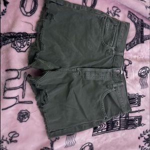 WE THE FREE  HIGHWAISTED DENIM SHORTS